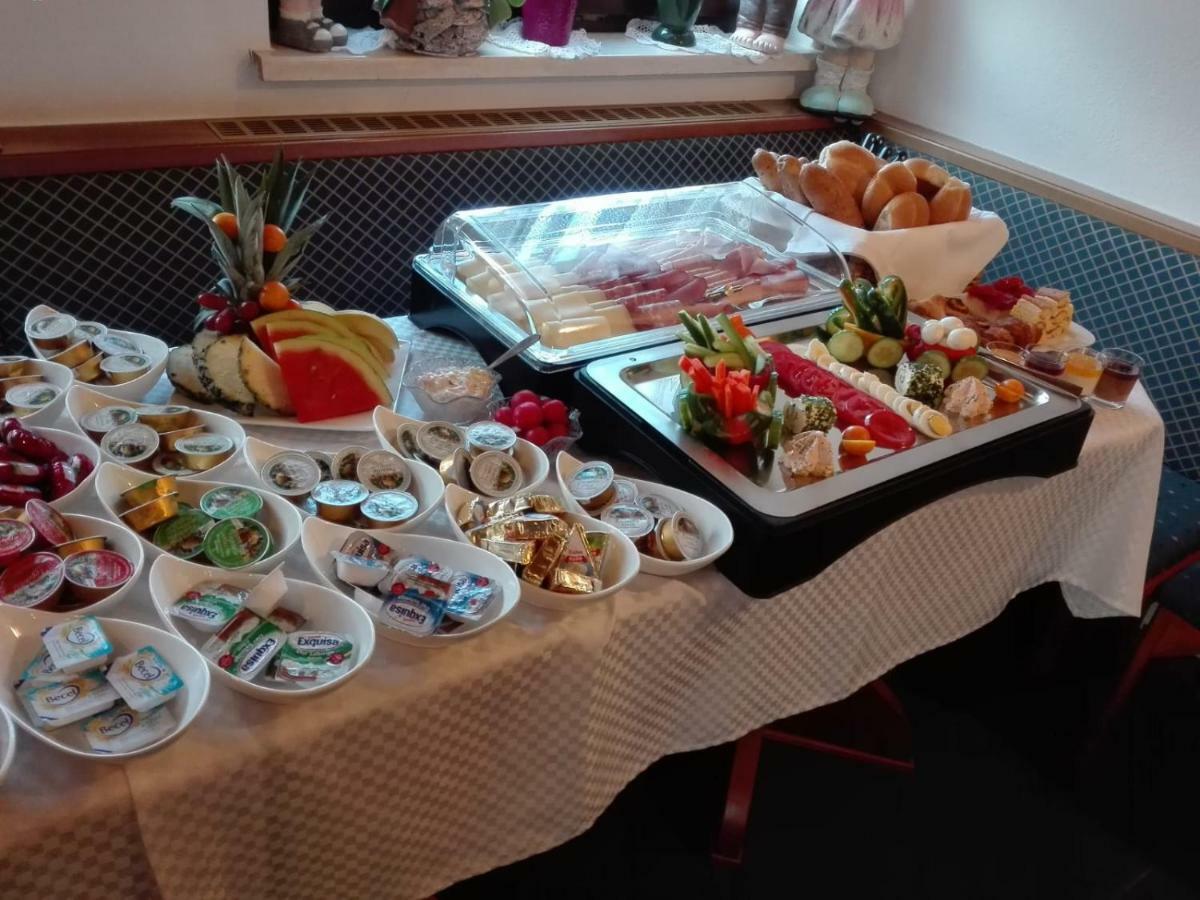 Gaestehaus Cafe Andrea Köflach Εξωτερικό φωτογραφία